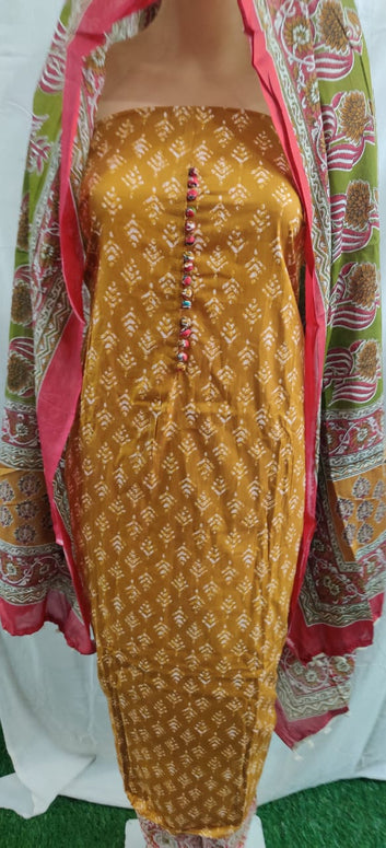 Women sanganeri print nack work potli button wit flower print dipty puyr cemric suit