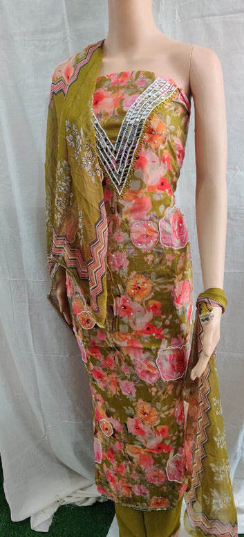 Heavy nack design very nice febric  siffon duptta