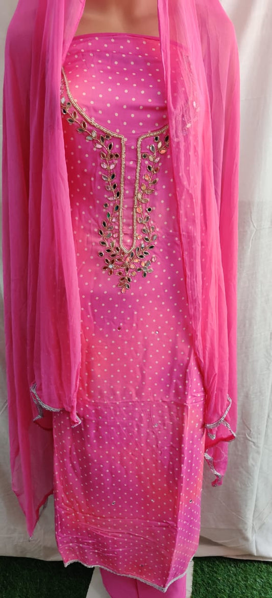Very nice flower print and pyur duptta